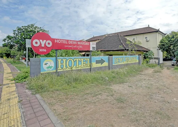 Oyo 3096 Dewi Warsiki Near Port 吉利马努克