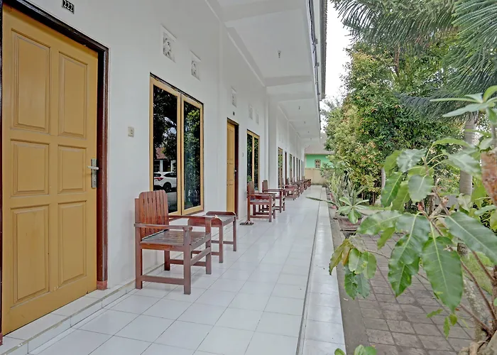 酒店 Oyo 3096 Dewi Warsiki Near Port